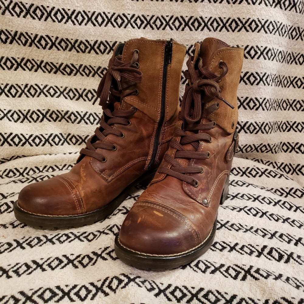 Taos Crave Leather Boots Womens size 6/6.5